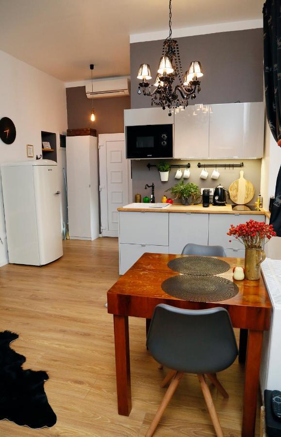 Mini Flat Apartman Pécs Extérieur photo